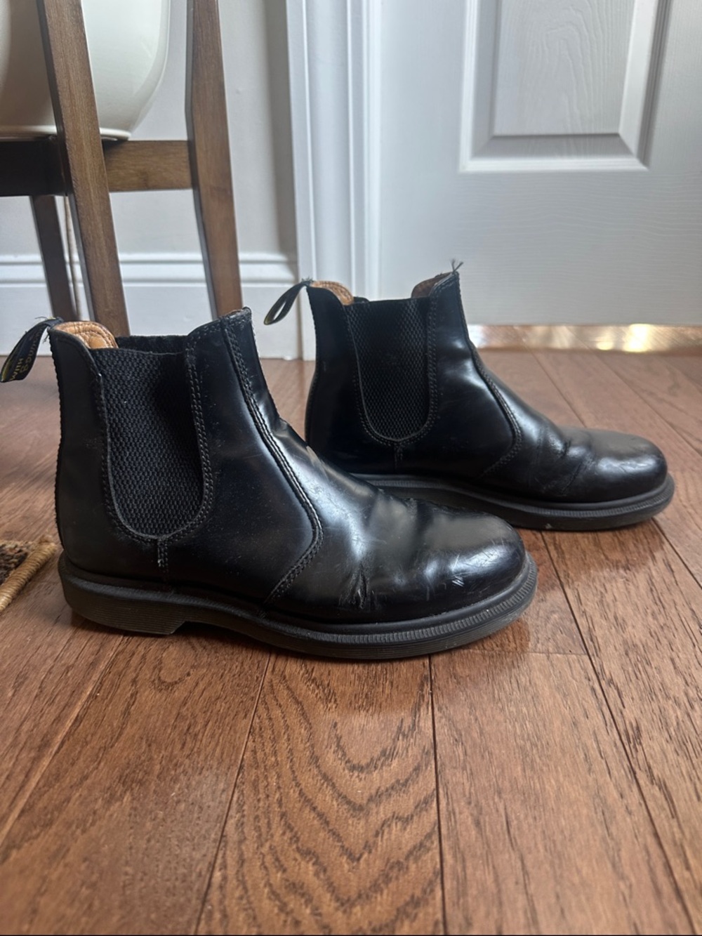 Vintage Unisex Black Leather Chelsea Boots Dr. Martens M6 W7